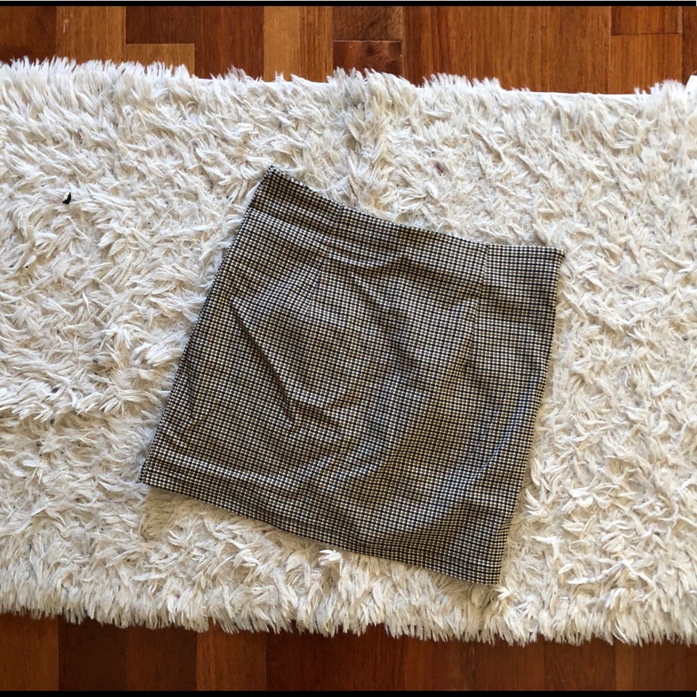 SHEIN: Houndstooth Mini Skirt